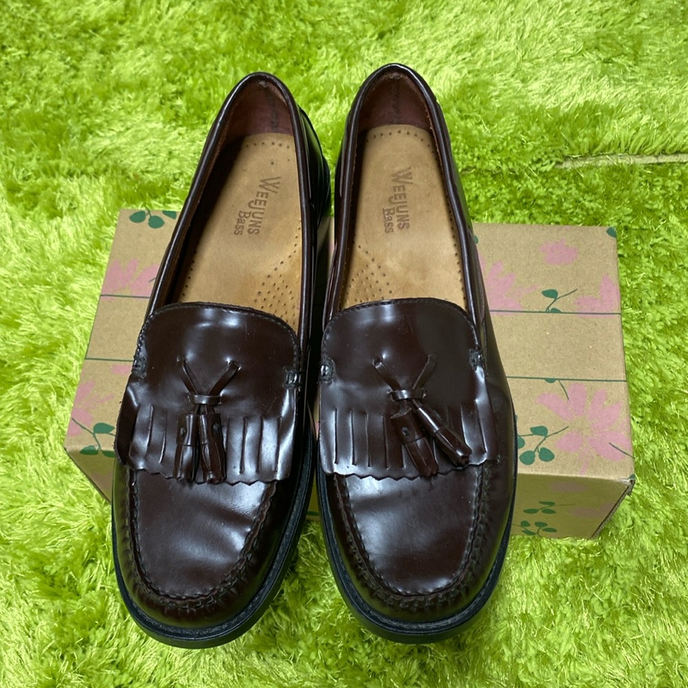Bass leather loafers